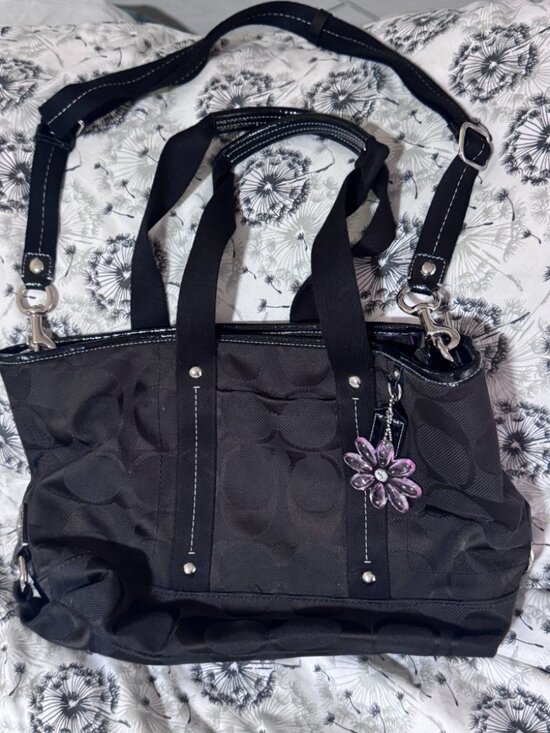 Coach Handbags - COACH Vintage Black/Hot Pink Kyra Daisy Tote Handbag Purse F18844